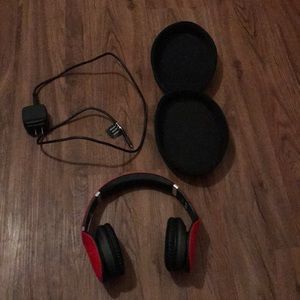 Red iHip Wireless Bluetooth Headphones